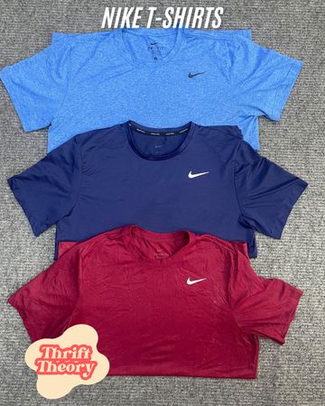 🔴 Nike T-Shirt - (19/09)