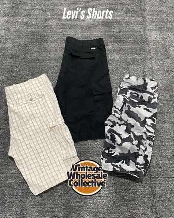 🔴 Levi’s Shorts - (30/09)