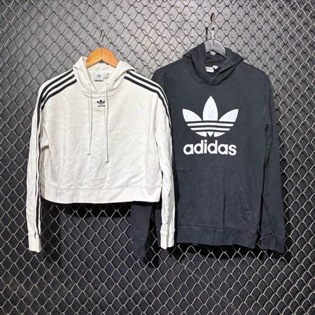 Adidas sweatshirt (FNC 790)