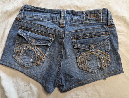 Beautiful mini Skirts & Shorts 😍