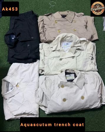 Aquascutum trench coat ak453