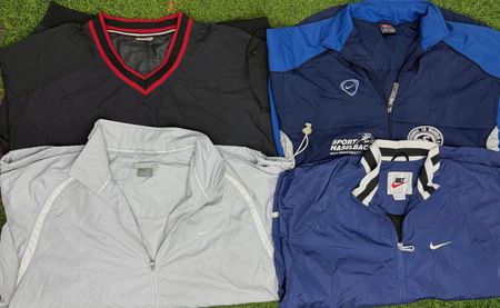 Nike windbreaker jacket