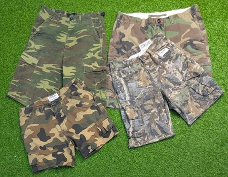 7071 - Streetwear Camo Cargo Upcycled Short