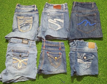 EARL JEANS AND OTHER MIX BRANDS SHORTS (C 336)