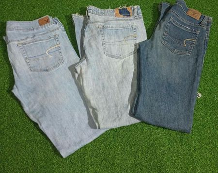 AMERICAN EAGLE AMERICAN EAGLE OUTFITTER JEANS (B 165)