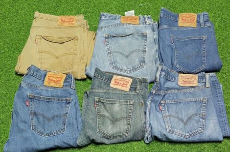LEVI’S 505 501 641 JEANS (A 82)