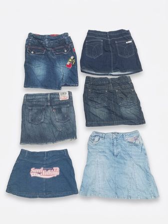 Joblot of Vintage Y2K Denim Mini Skirts - Mixed Styles(B-13)