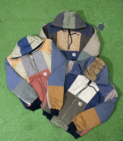 Giacca hoodie Carhartt riciclata
