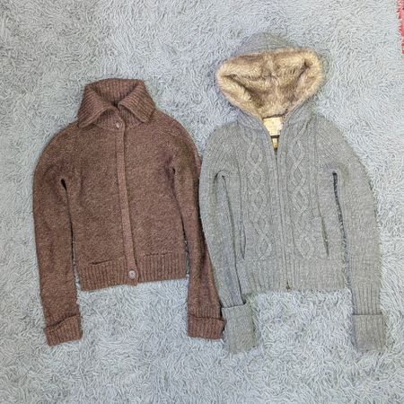 ***Y2K Zip-Up Knitwear – Retro 2000s Fashion Mix