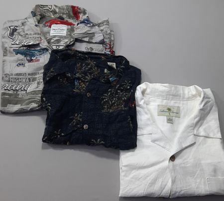 Hawaiian Shirts - Unbranded