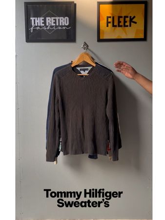 Tommy Hilfiger Sweater.       #772