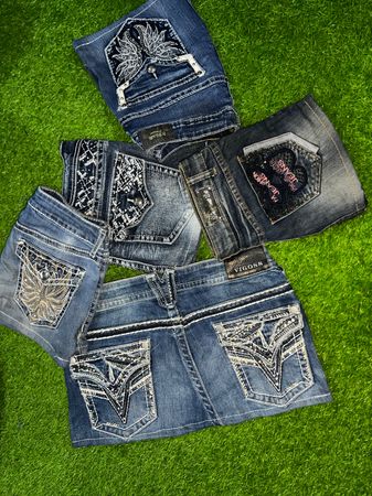 Vigoss &0ther brands mini skirts (BN 550)