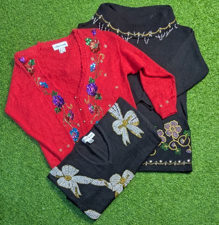 6684 - Vintage Style Woman Sweaters