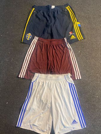 Adidas shorts serial-1931