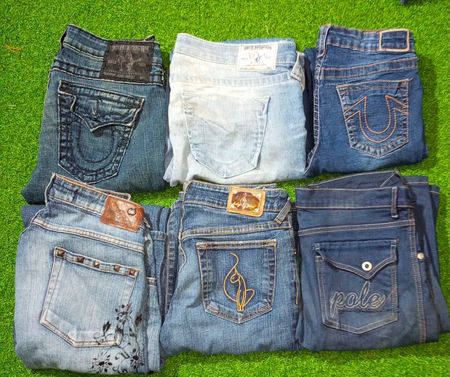 TRUE RELIGION AND OTHER MIX BRANDS  JEANS (B 116)