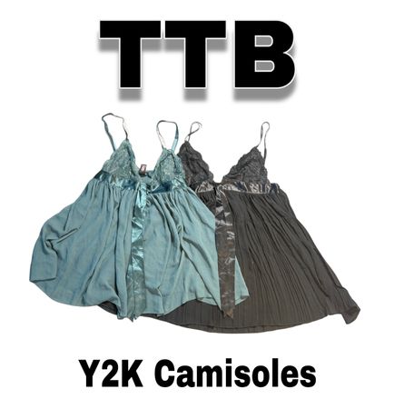Camisola com Renda Romântica Marcas Almost Famous Brands