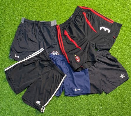 6757 - Under Armour, Nike, Adidas e shorts não rotulados
