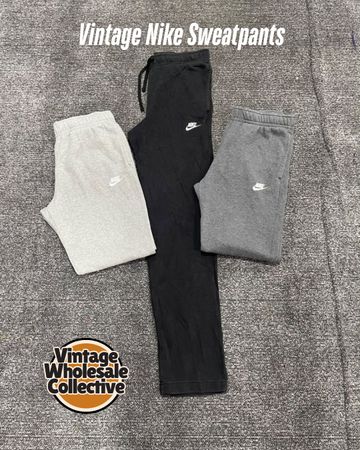 🔴 Vintage Nike Sweatpants - (19/09)