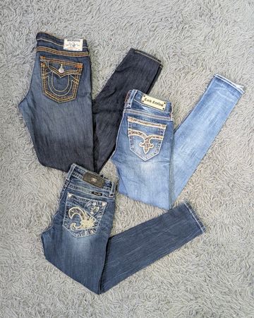 ***Miss Me True Religion Rock Revival – Skinny & Capri Denim Mix