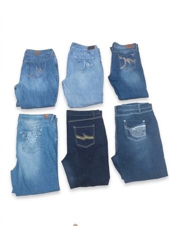 Vintage Y2K Plus Size Bootcut & Flare Jeans Bundle | Sizes 40-50 | Wholesale Denim Lot
(Z-37)