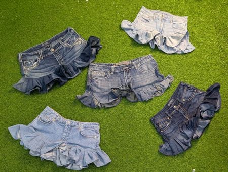 8023 - Jupes en denim mini upcyclées