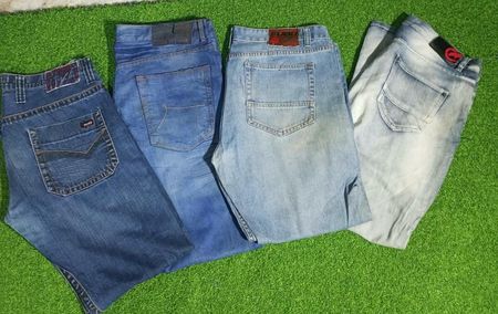 ECKO UNTLD AND OTHER MIX BRANDS JEANS (A 237)