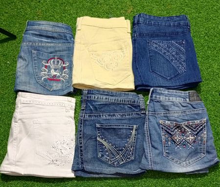 ROCK AND REPUBLIC AND OTHER MIX BRANDS SKIRTS (C 342)