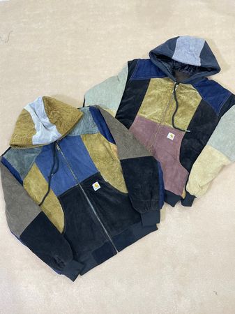 Upcycled Carhartt corduroy hooded jacket 🐒