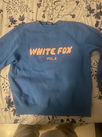 Mix personalizzato selezionato a mano Lululemon, Alo e Vuori (Giacche e Felpe) e Mix White Fox