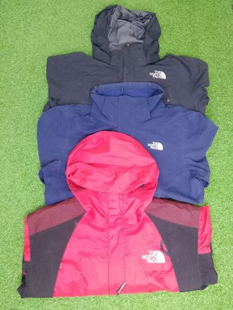 The North Face windbreakers (001)