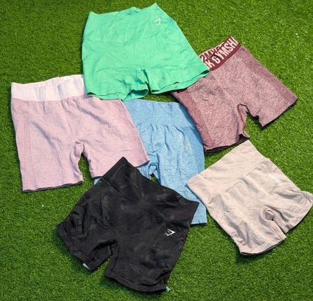 6982 - Gymshark Short