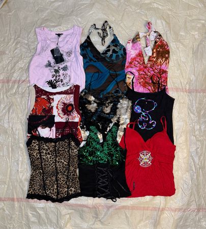 Woman’s y2k tops