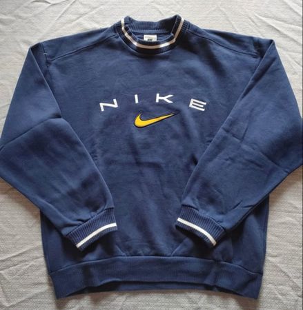 Authentic nike sweatshirt