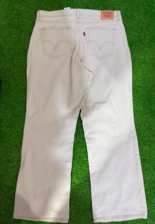 Levi’s Jeans