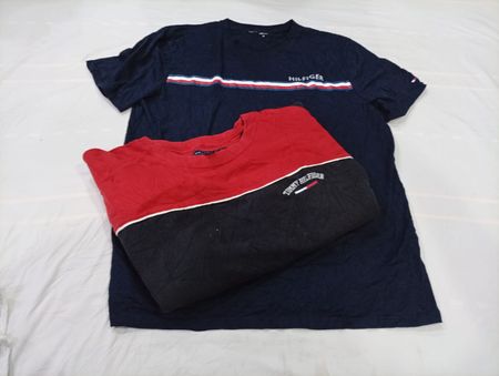 CR11179 Vintage Tommy Hilfiger T-Shirts