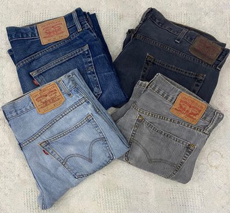 Vintage Men's Levi's Bootcut Denim Jeans (BN1629)