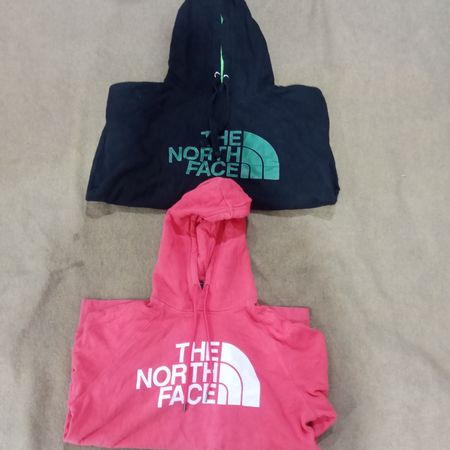 Sweatshirts à capuche The North Face
