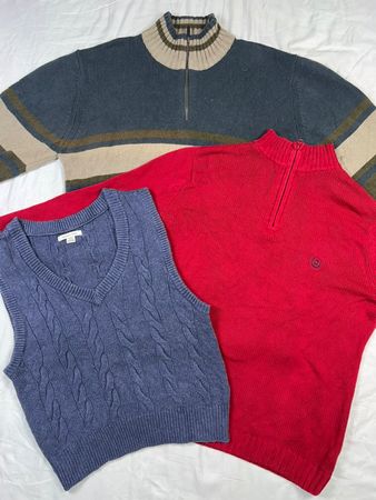 Mix branded sweater