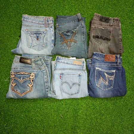 LEVI'S SILVER SHYANNE AND OTHER BRAND WOMAN WEAR JEANS (B119)