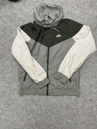 Nike/Adidas Laufjacken