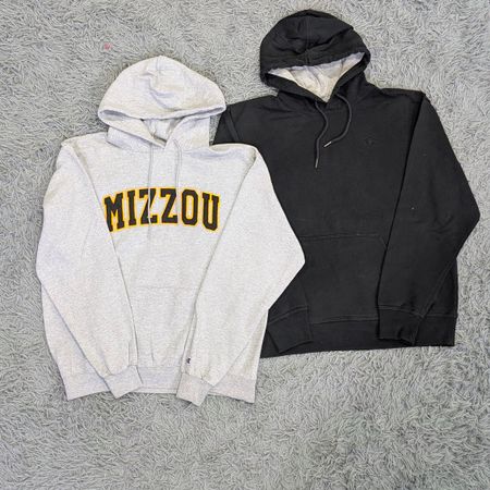 ## Marken Champion Hoodies