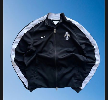 Mix authentic branded Trackjacke