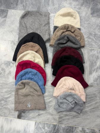 Cashmere beanies