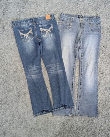 ***Jeans évasés Y2K - Denim brodé affirmé