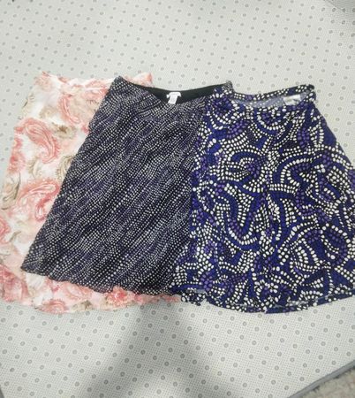 Md43 floral skirts -12p 15/9/26