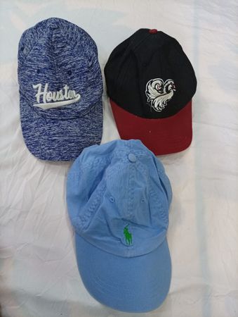 CR12338 Vintage Mix-Branded Caps
