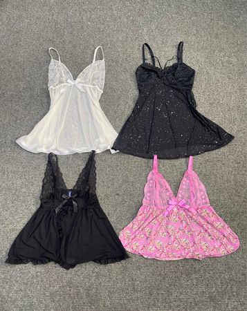 🔴 Y2K Cami Tops - (03/09)