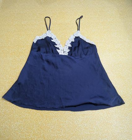 430 Bulk 10x Women's Satin Cami Tops Bundle – Elegant Sleeveless Mixed Lot