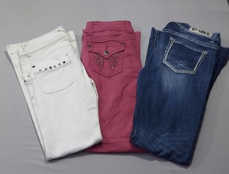 Pantalons évasés Y2K – Classe A/B – 24 pièces | 09-082