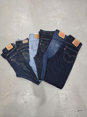 Jeans – Levi's – Women's